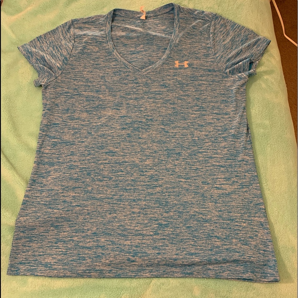 🌸 Blue Under Armour Active Shirt